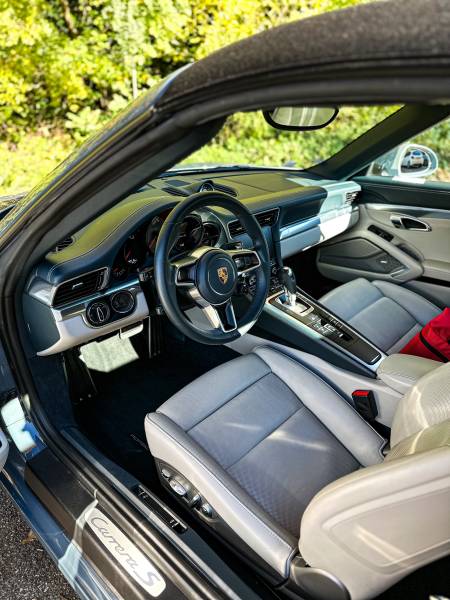 Rénover et protéger vos cuirs de votre Porsche 911 Carrera S à Macon