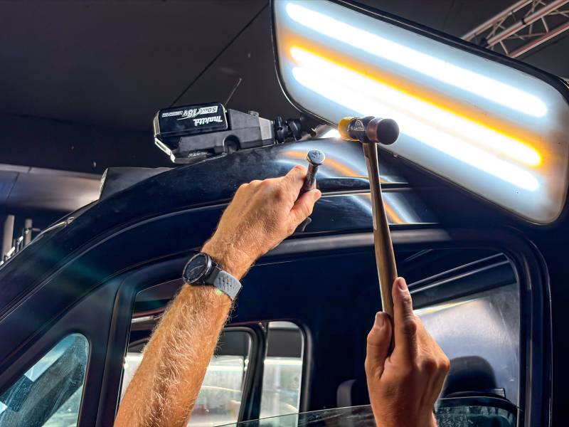Grêle sur votre véhicule ? KapitalCare Lyon intervient sur toutes les carrosseries avec ou sans peinture, pilote votre assurance de A à Z et s'engage sur 30 jours maximum. Deux ateliers à Lyon Sud et Lyon Nord disponibles.