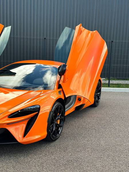 McLaren Artura