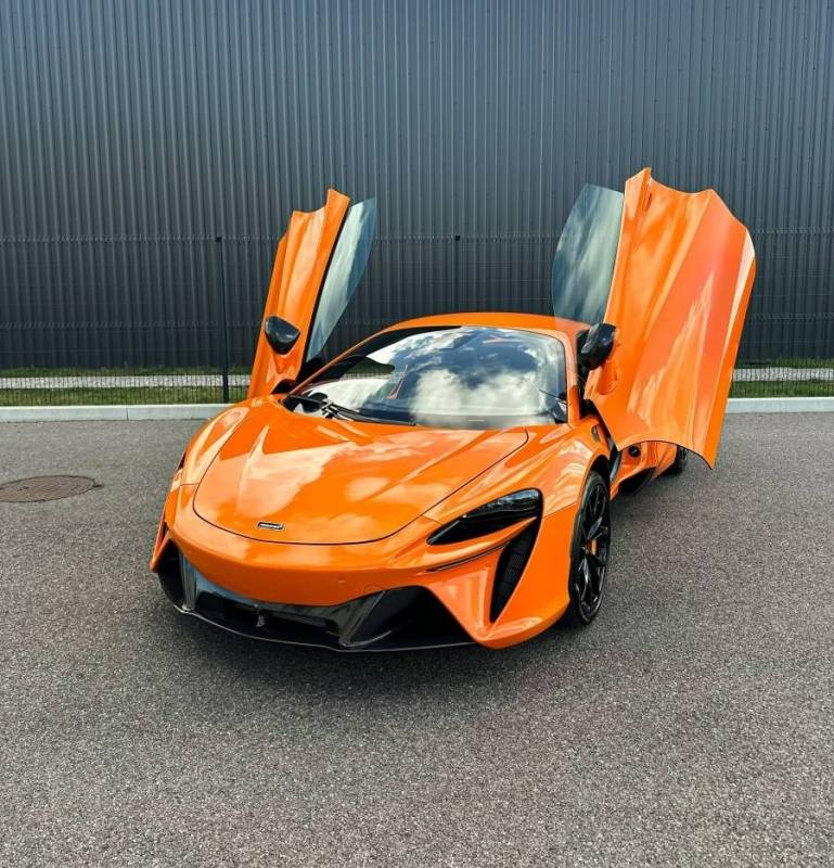 McLaren Artura
