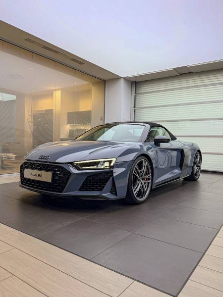Application d'un traitement céramique d'une Audi R8 Spyder V10 Performance Quattro