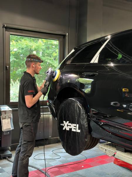 Traitement précis, produits haut de gamme, rendu professionnel durable à Lyon. Découvrir les solutions adaptées à la carrosserie et demander un diagnostic personnalisé pour transformer visiblement l’apparence du véhicule.  ​